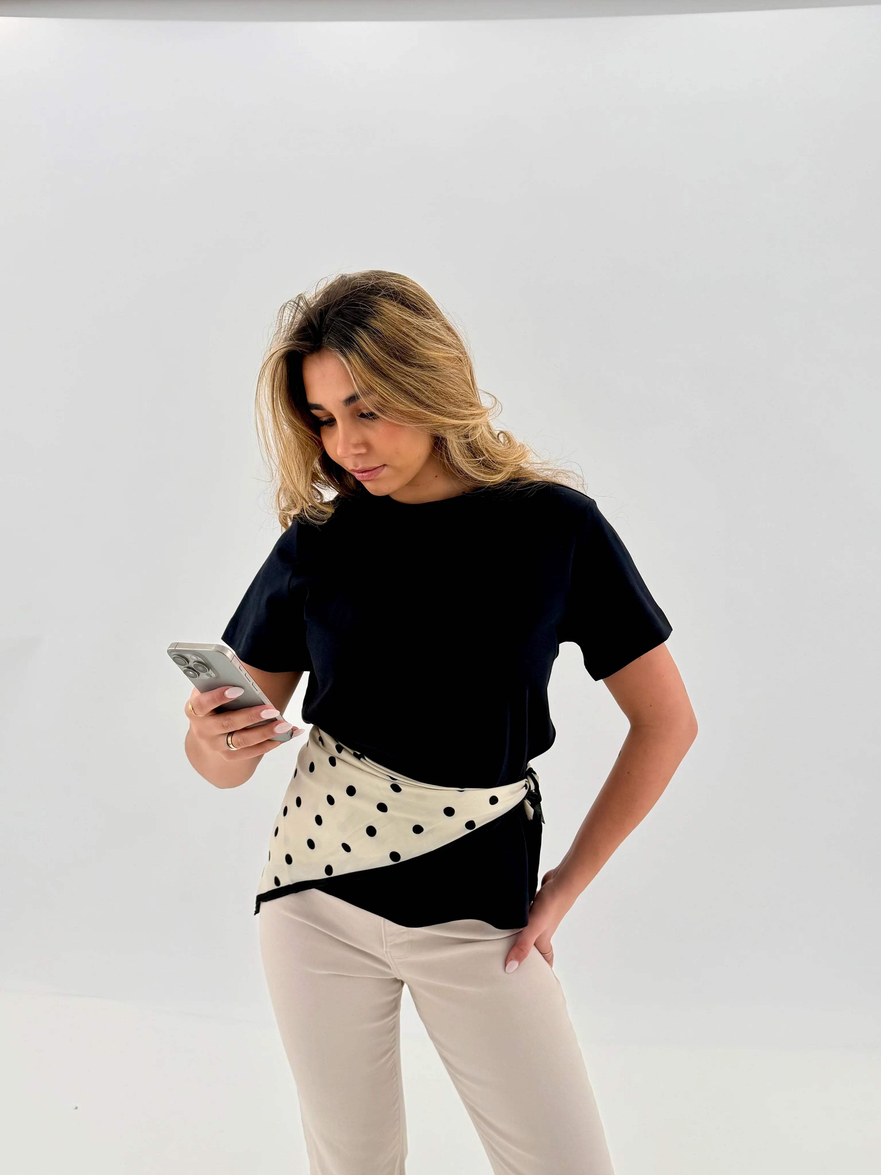 AWNAIMA T-Shirt - Black